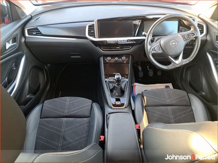 Opel GRANDLAND X 2024