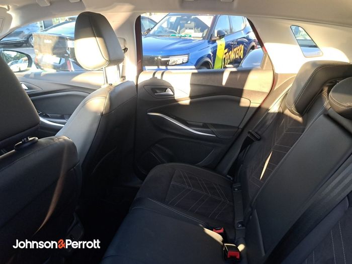 Opel GRANDLAND X 2024