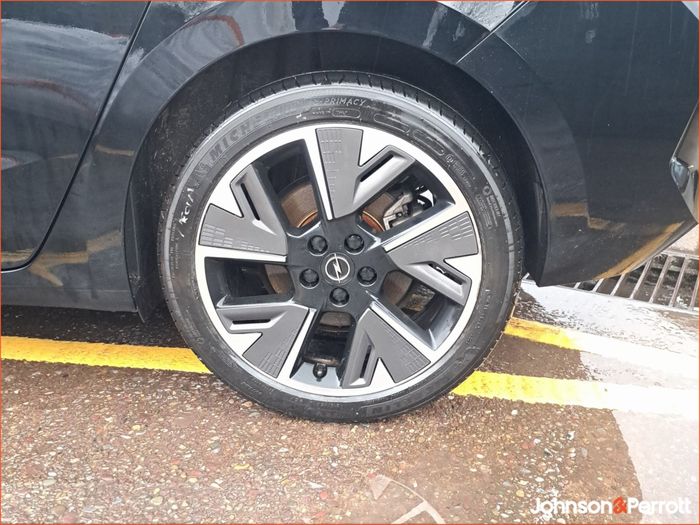 Opel Astra 2025