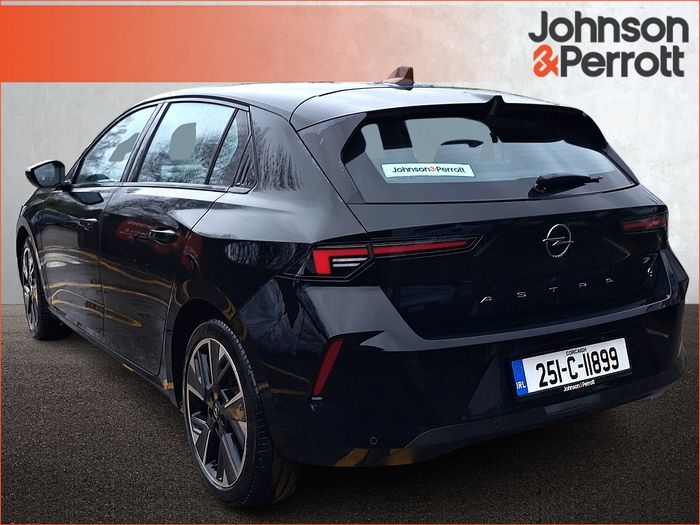 Opel Astra 2025