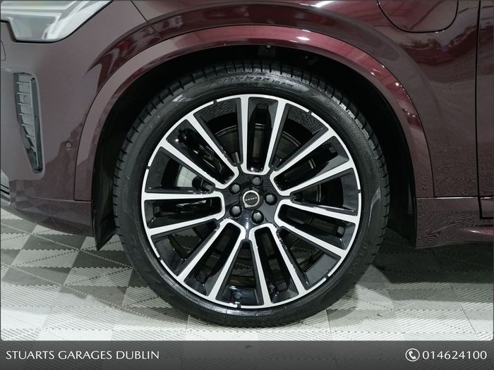 Volvo XC90 2025