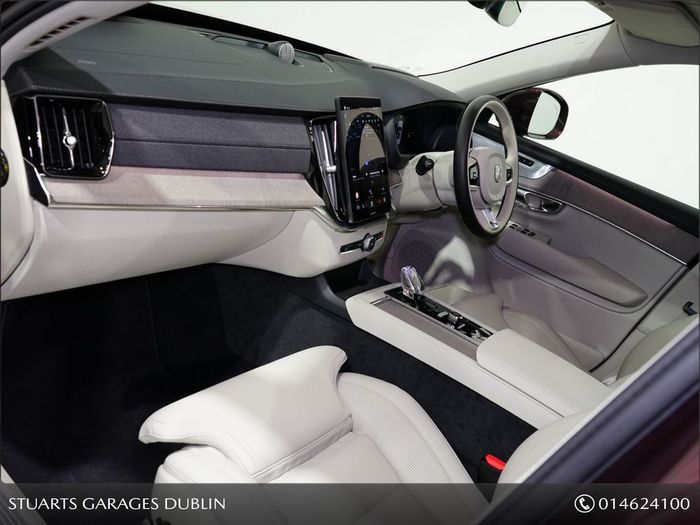 Volvo XC90 2025