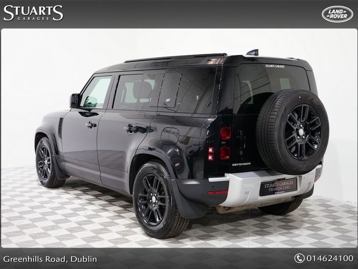 Land Rover Defender 2023
