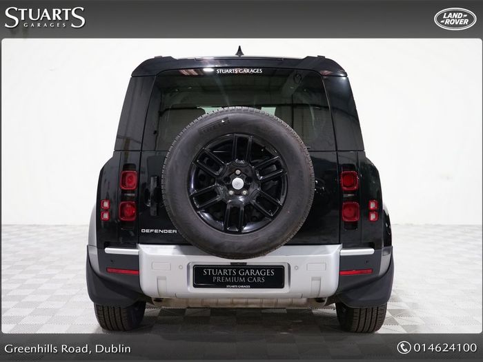 Land Rover Defender 2023