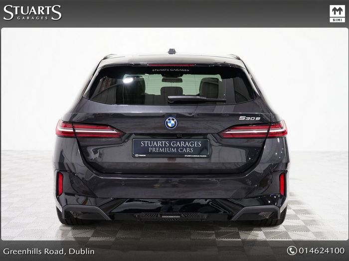 BMW 5 Series 2025