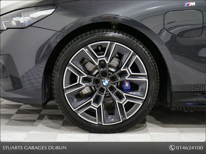 BMW 5 Series 2025