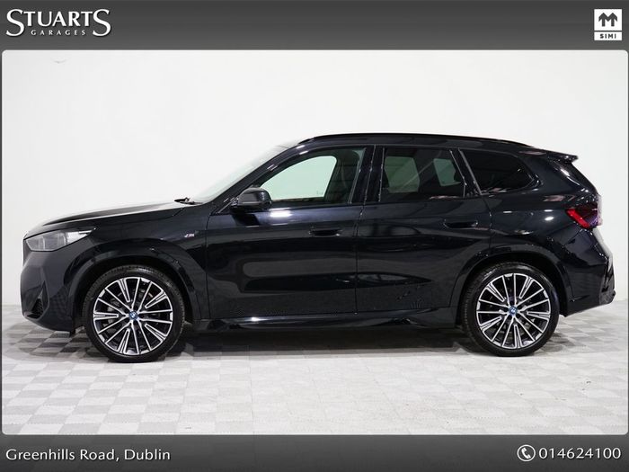 BMW iX1 2023