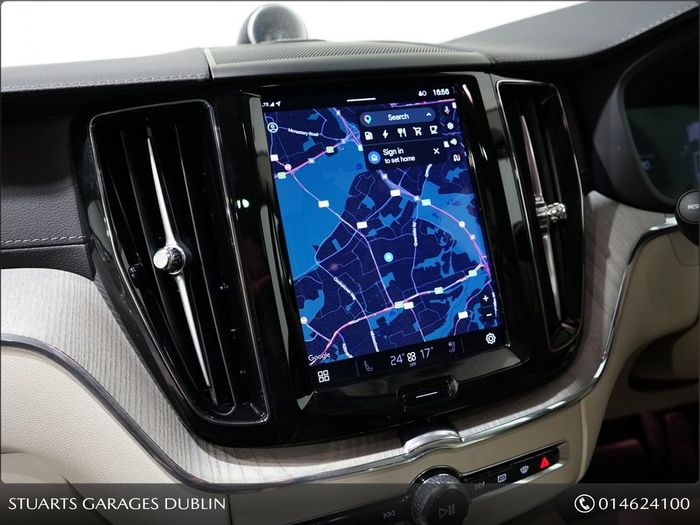 Volvo XC60 2025