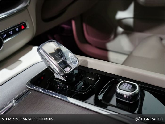 Volvo XC60 2025