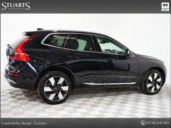 Volvo XC60 2025