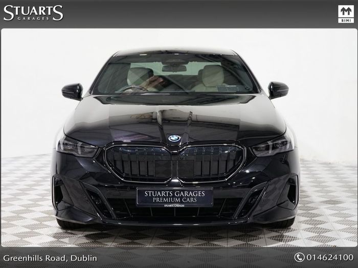 BMW 5 Series 2025