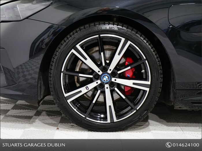 BMW 5 Series 2025
