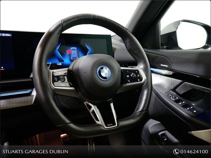 BMW 5 Series 2025