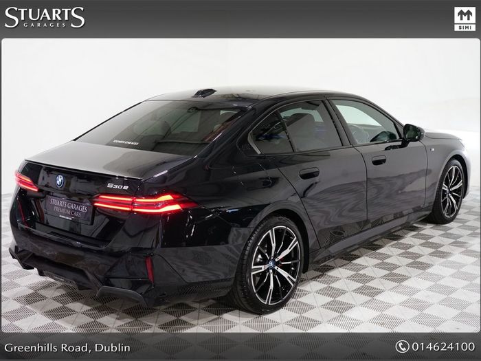 BMW 5 Series 2025