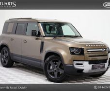 Land Rover Defender 2025