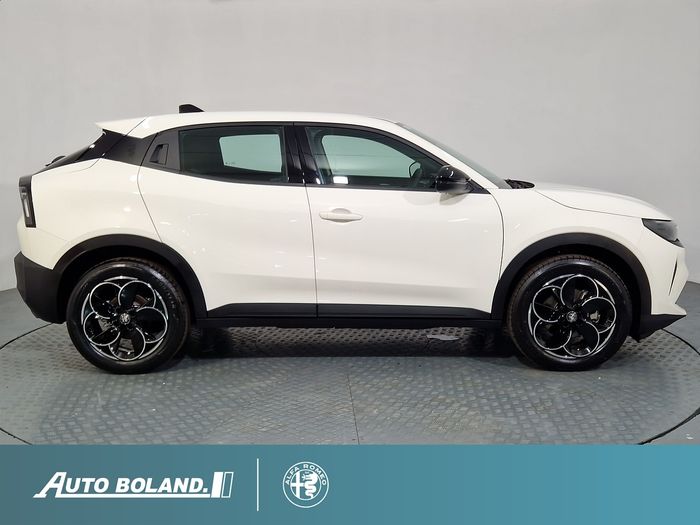 Alfa Romeo Junior 2026