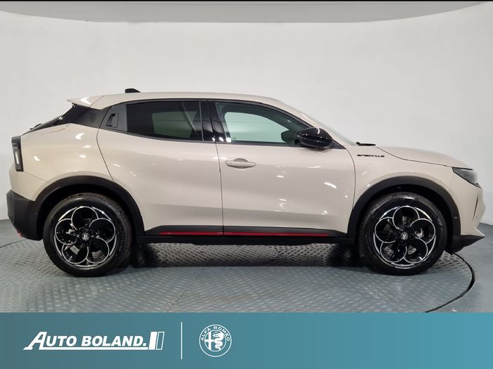 Alfa Romeo Junior 2026