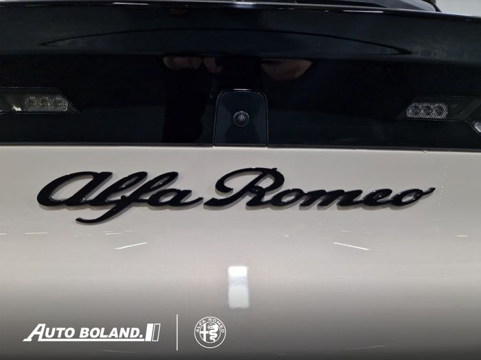 Alfa Romeo Junior 2026