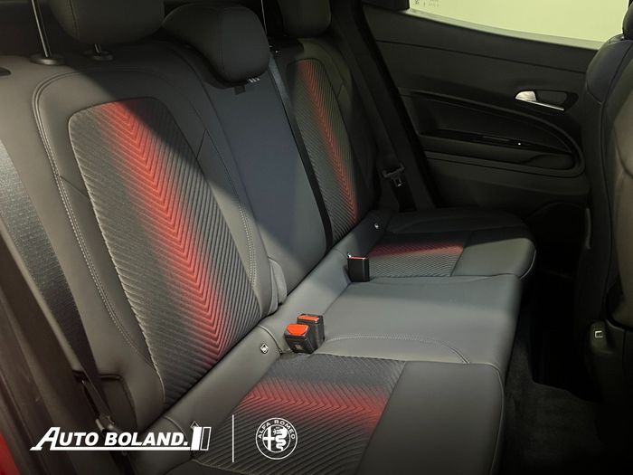 Alfa Romeo Junior 2026