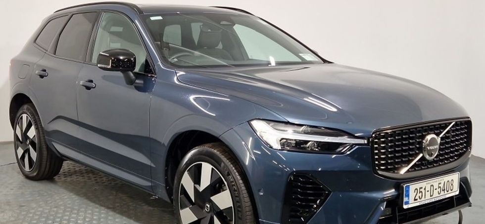 Volvo XC60 2025