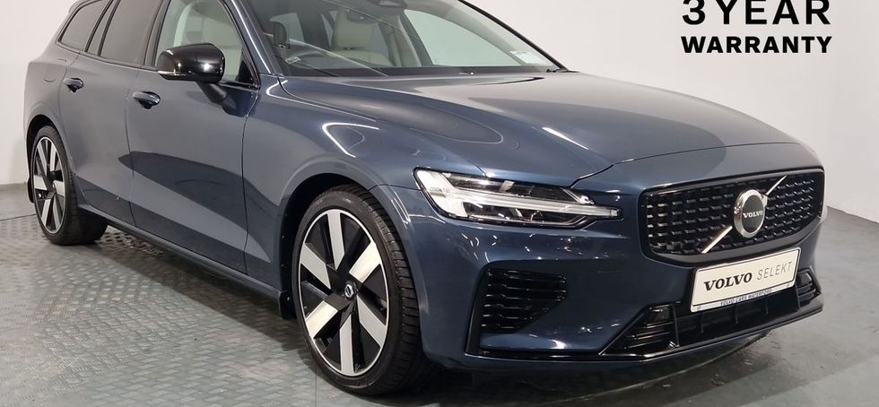 Volvo V60 2024