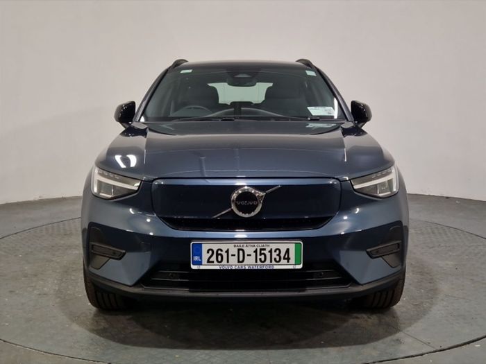 Volvo EX40 2026