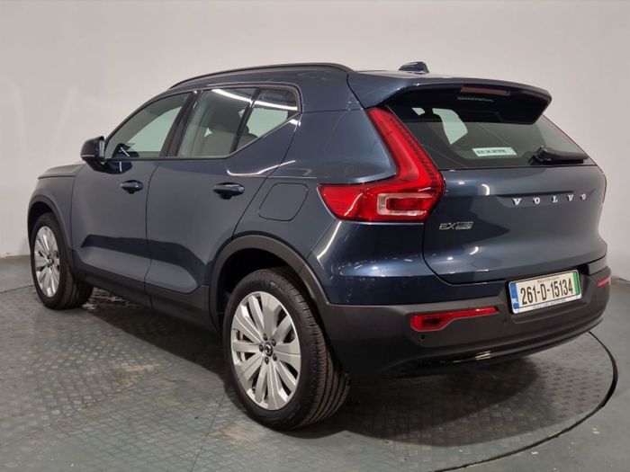 Volvo EX40 2026