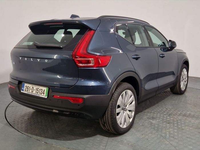 Volvo EX40 2026