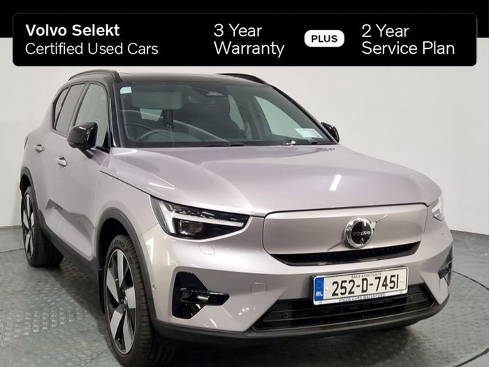 Volvo EX40 2025