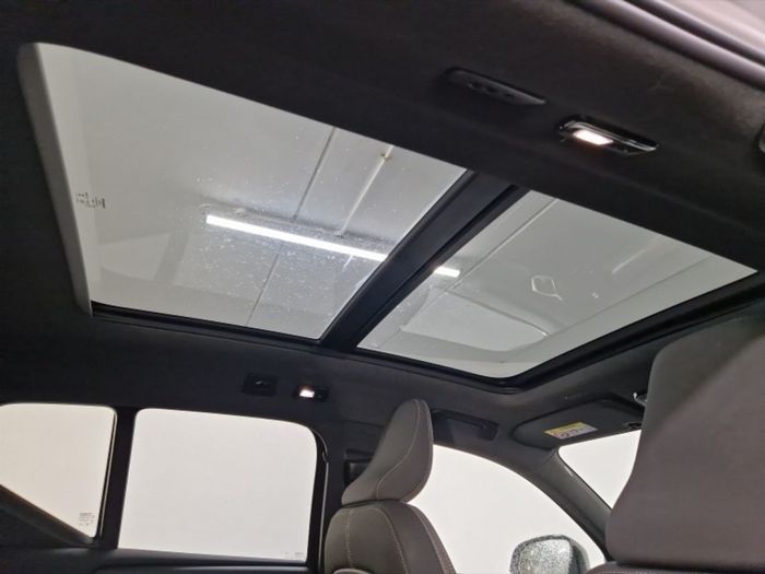 Volvo EX40 2025