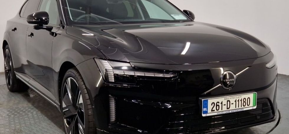 Volvo ES90 2026