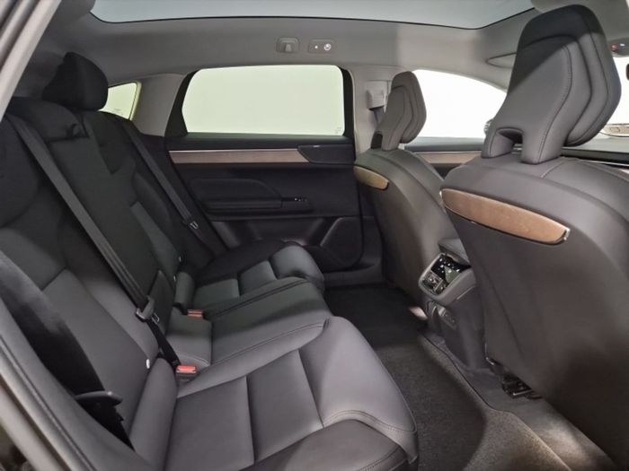 Volvo ES90 2026