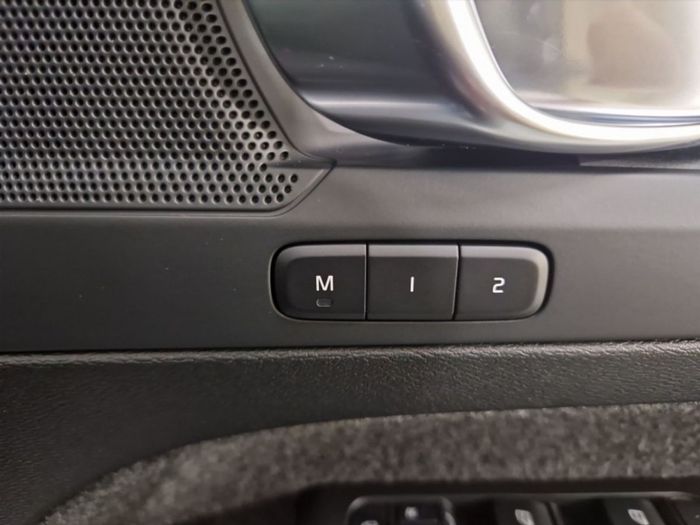 Volvo C40 2024