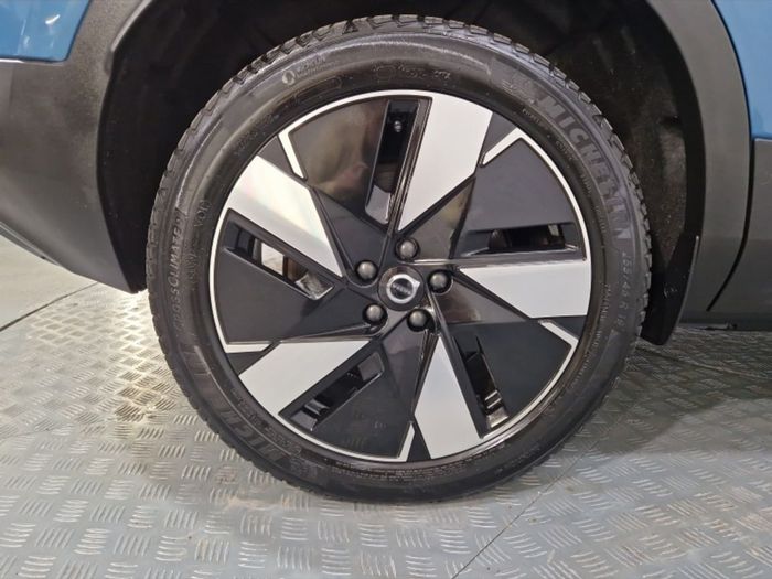 Volvo C40 2024