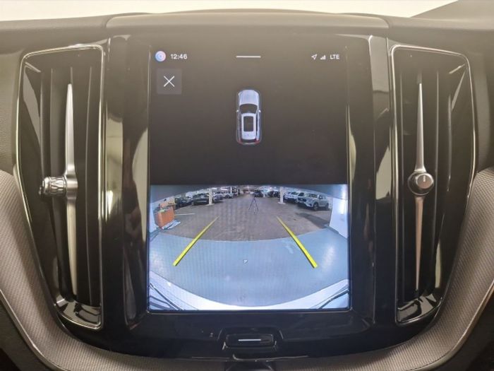Volvo XC60 2022