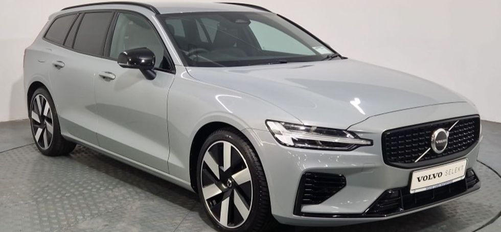 Volvo V60 2024