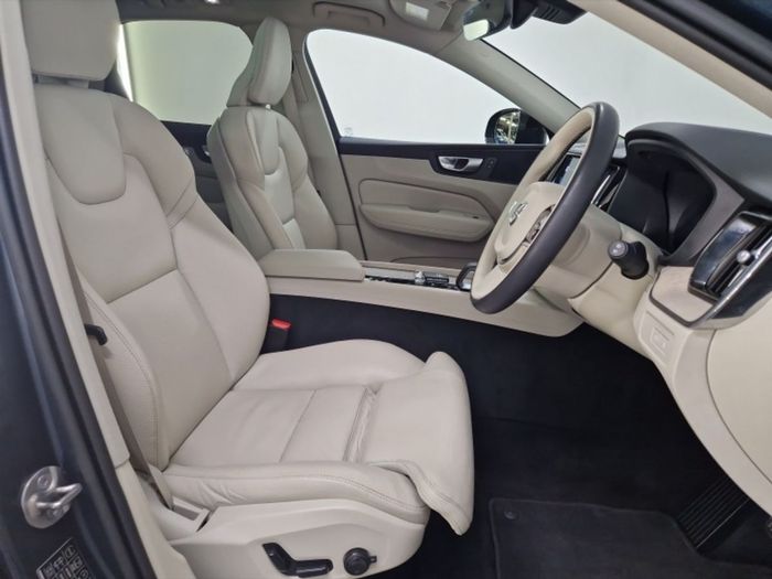 Volvo XC60 2023