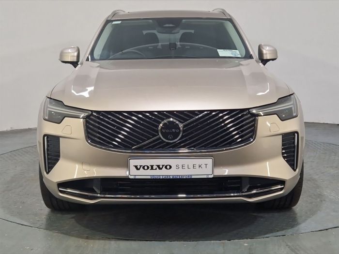 Volvo XC90 2025