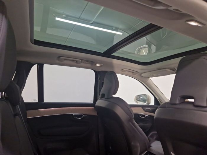 Volvo XC90 2025