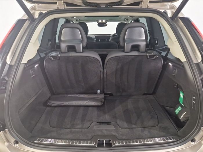 Volvo XC90 2025