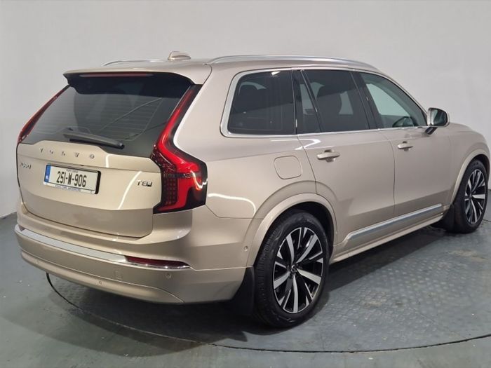 Volvo XC90 2025