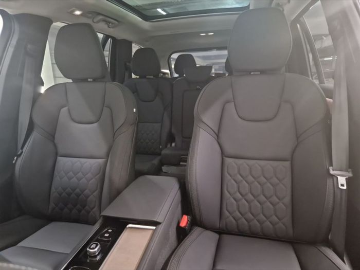 Volvo XC90 2025