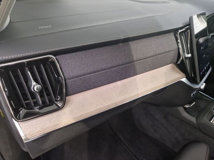 Volvo XC90 2025