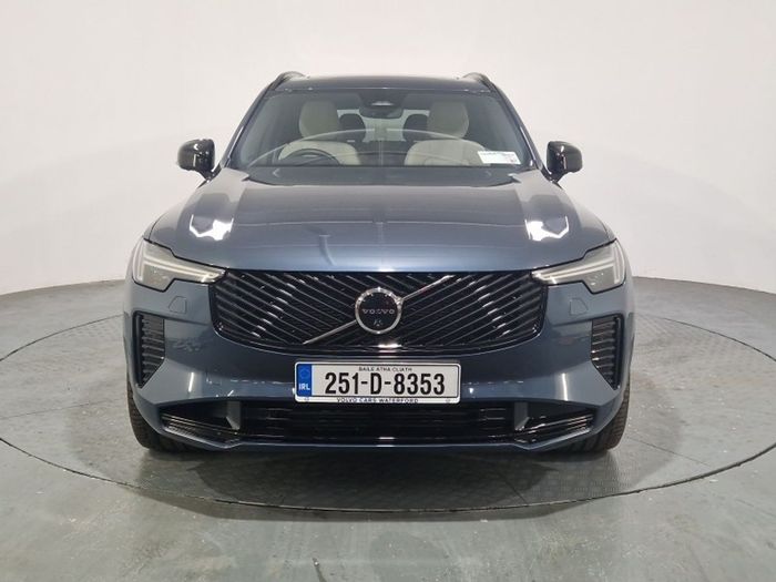 Volvo XC90 2025