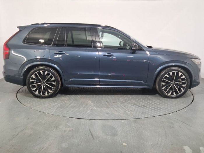 Volvo XC90 2025