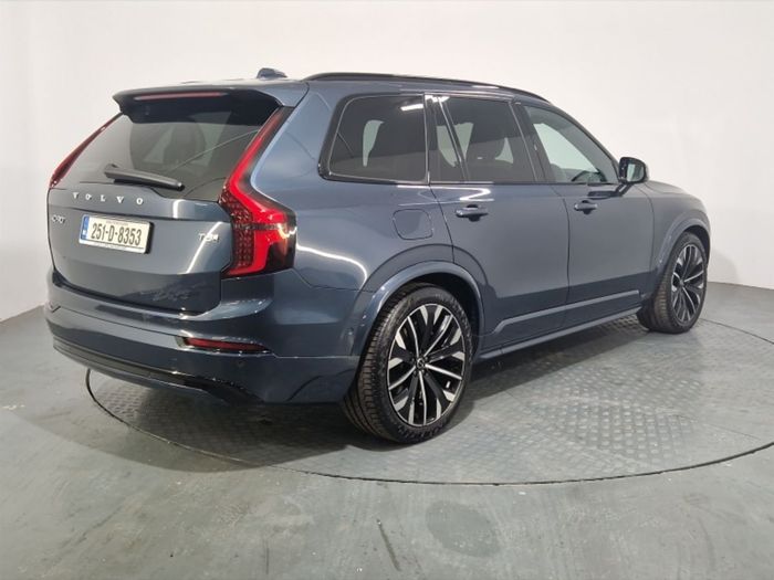 Volvo XC90 2025