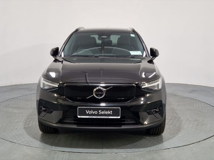 Volvo EX40 2025