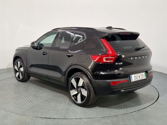 Volvo EX40 2025