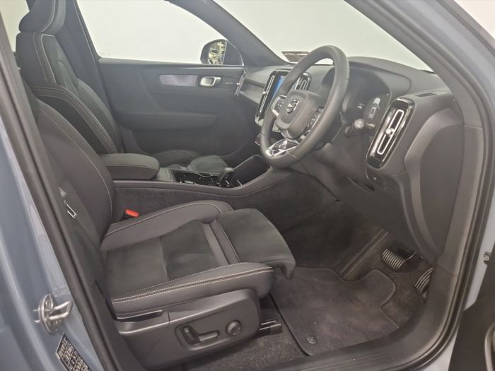 Volvo XC40 2023