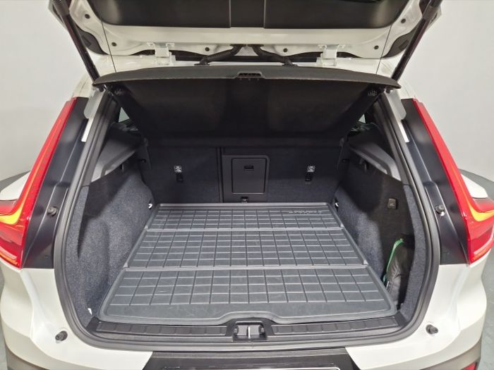 Volvo XC40 2023